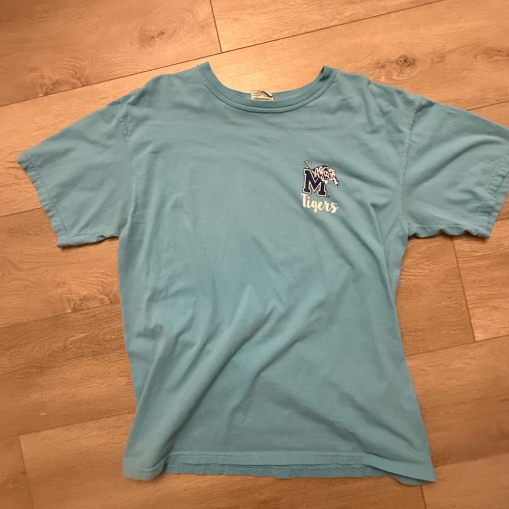 Memphis Tigers Women’s Blue Graphic Comfort Colors T-Shirt* Size Large
